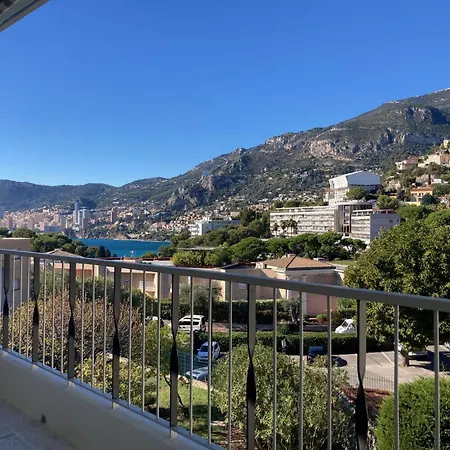 Apartment Vue Mer, 10 Min De Monaco ! *